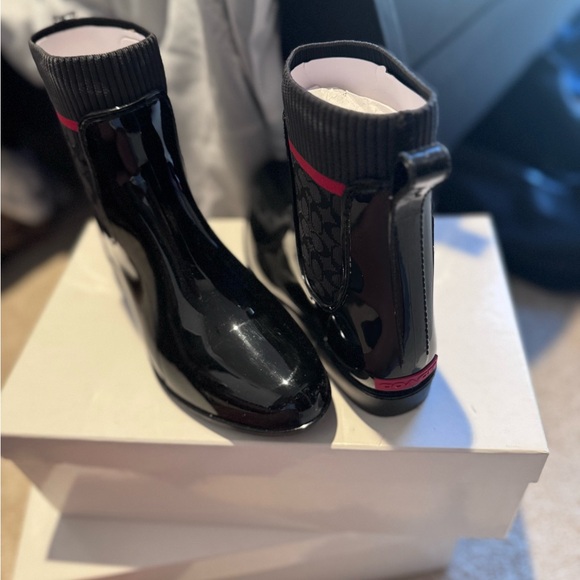 Coach boots size 7. Brand new never worn - Picture 2 of 2